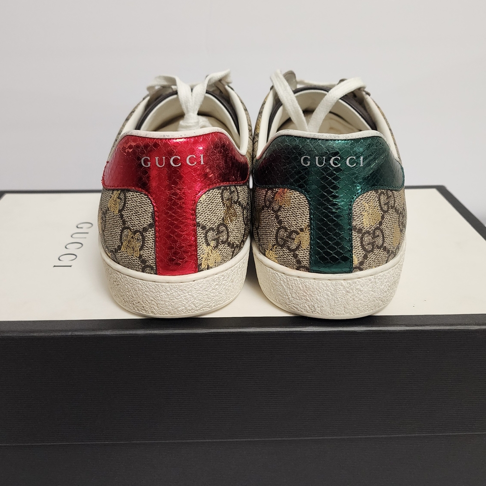 Gucci Monogram Sneakers with Red and Green Accents - Picture 3 of 8